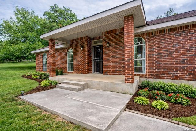 1026 Eagle Creek Dr — EAGLE CREEK RANCH
