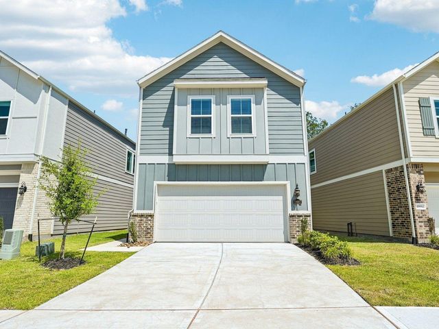 19907 Emerald Bend Way — Pinewood Trails