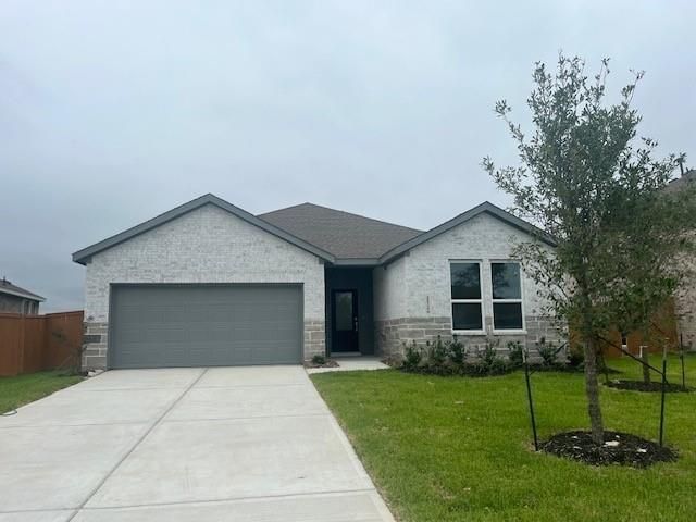 545 Shoreview Dr — Lakes at Crockett Martin