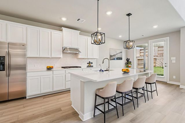 5237 Autumn Hills Trl — Massey Oaks