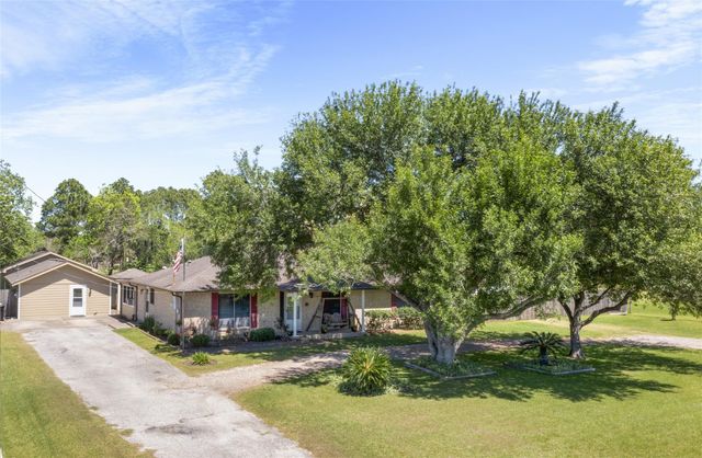 5521 Lanis St — White Unrec