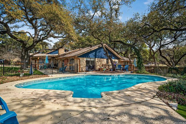 9325 Bluebell — Garden Ridge Estates
