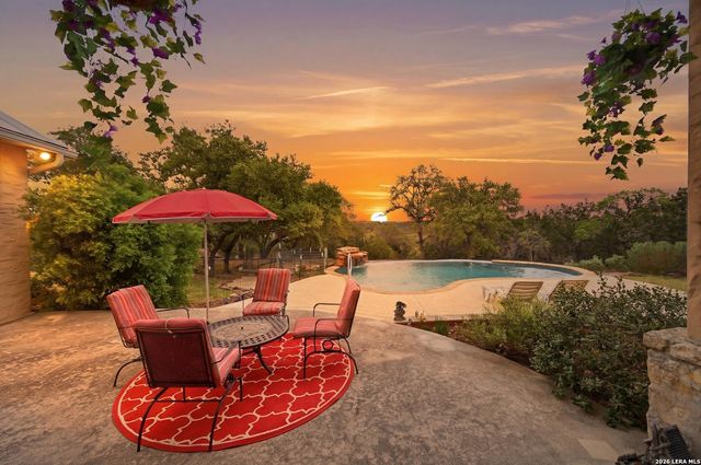 752 Taylor — SHEPHERDS RANCH