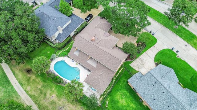 626 Longview Dr — Sugar Creek