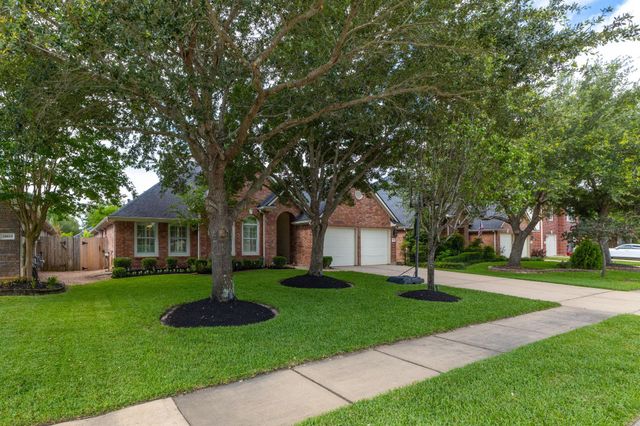 28023 Rusty Hawthorne Dr — Firethorne Sec 3