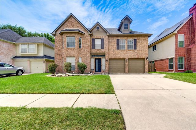16414 Concord Falls Ln — Village Of Oak Lake R/P