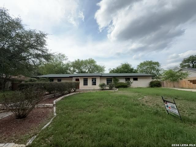 202 SHALIMAR DR — Castle Hills