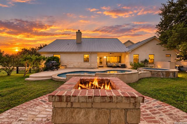 123 GROSBEAK DR — Mystic Shores