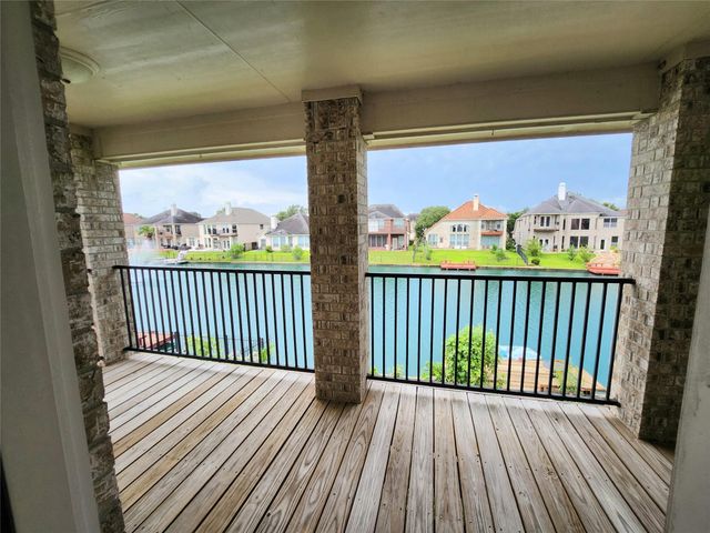 14330 Dunrobin Way — Chelsea Harbour Sec 2