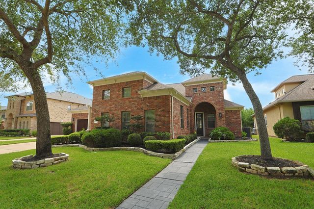 935 Poydras St — The Estates Of Oyster Creek