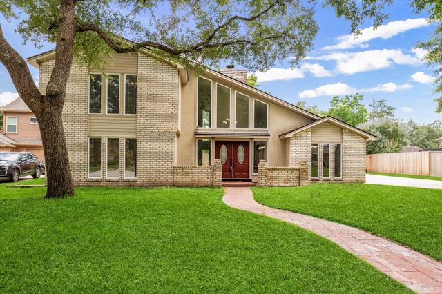 11607 Leaning Pine Dr — Lakewood Forest Sec 05