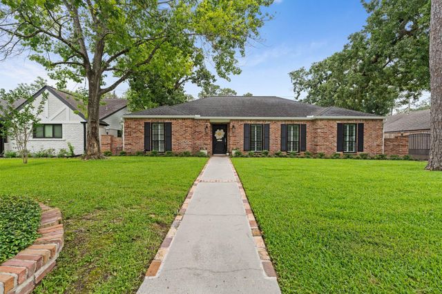 10215 Green Tree Rd — Briargrove Park Sec 01