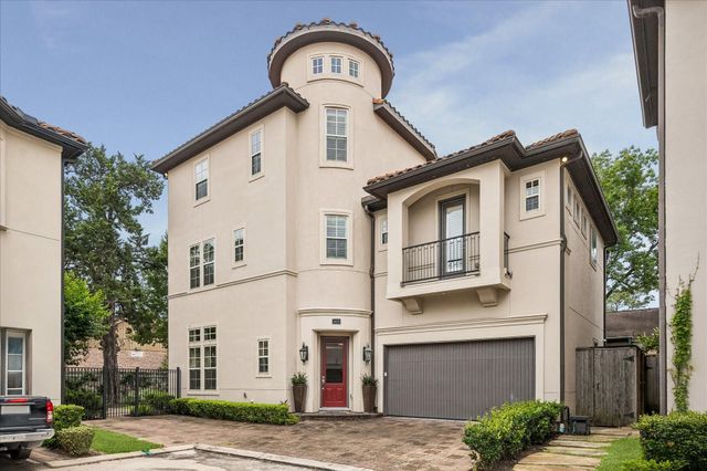907 Queen Annes Rd — Waterhill Villas on Queen Annes