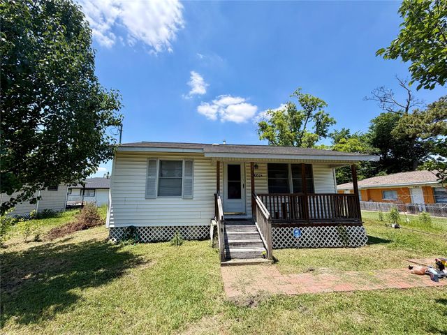 7801 Glass St A — Paul Quinn Gardens U/R