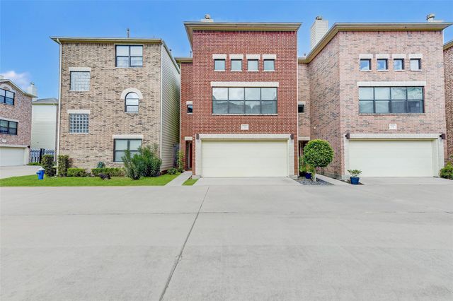 650 Westcross St #35 — Contemporary Garden Oaks Rep 1