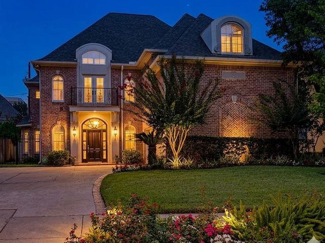 5322 Val Verde St — Lamar Terrace