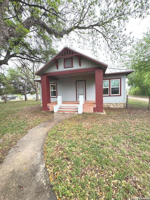 265 County Road 5227 — MEDINA
