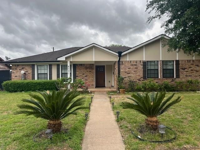 4731 High Point Ln — Westbrook