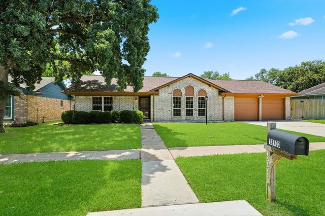 13703 Fernhill Dr — Covington Woods Sec 1