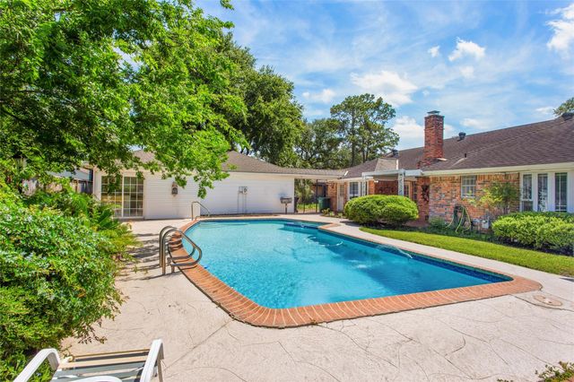 5622 Long Creek Ln — Inwood Forest Sec 05