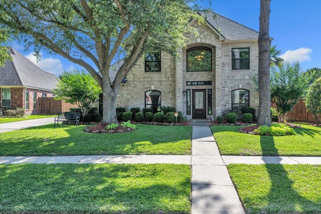 9402 Hudson Bend Cir — Copper Grove
