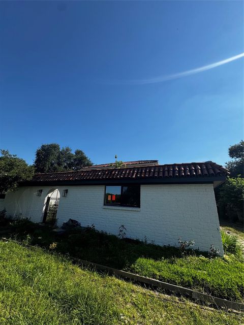 5851 S Braeswood Blvd — Maplewood South Sec 04