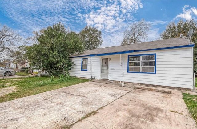 9302 Fairland Dr — Blueridge Sec 01