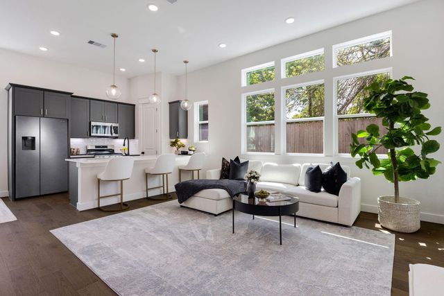 9311 Montridge Dr — NEUEN MANOR 24TH PAR R/P