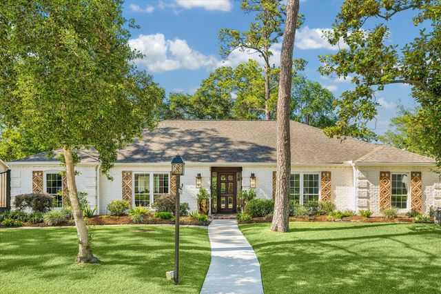 10102 Candlewood Dr — Briargrove Park
