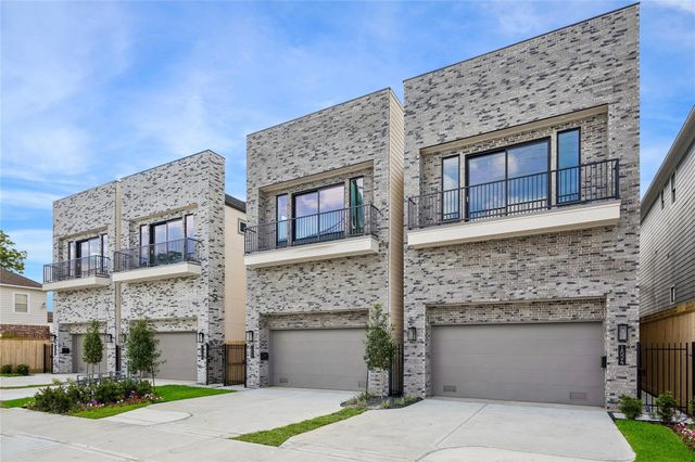 1522 W 21st St — West 21st Collection