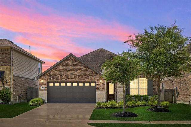 24111 Kingdom Isle Ln — King Crossing