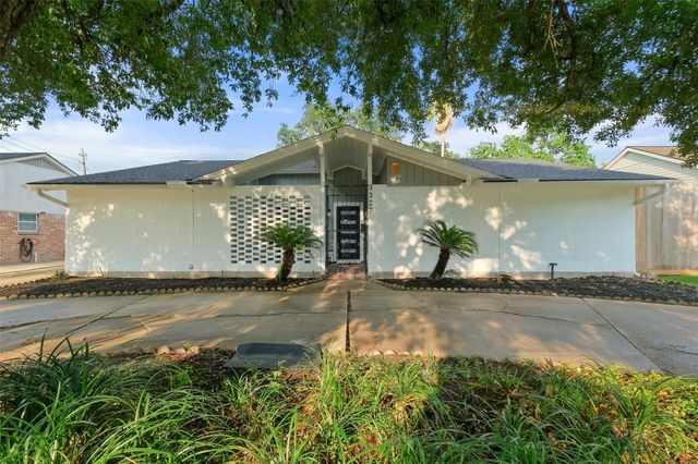 3327 Freshmeadows Dr — Briarmeadow Sec 01 Prcl R/P