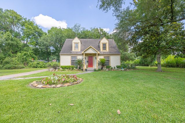 8548 Findlay St — Wynard Place