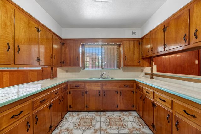 7007 Avenue F — Central Park