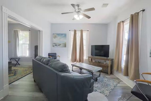 1514 18th St — Galveston Outlots
