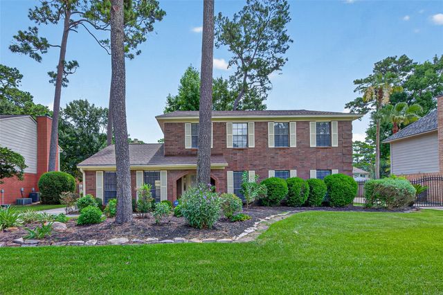 4326 Meadow Springs Dr — Hunters Ridge Village