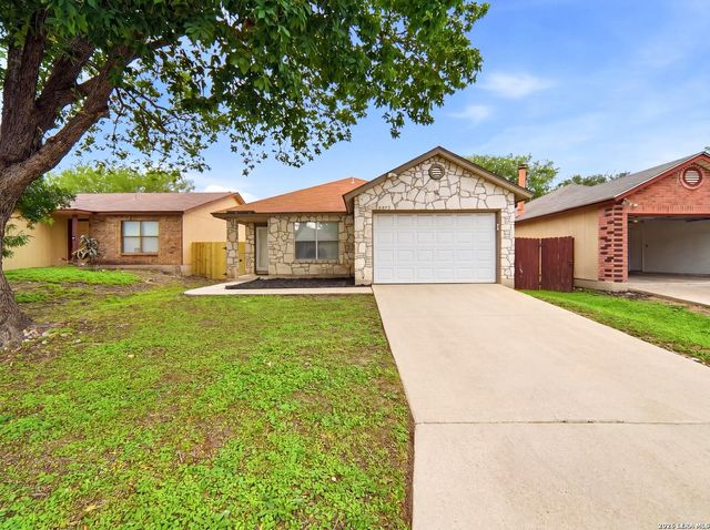 6827 CELES MEADOW DR — DOVER