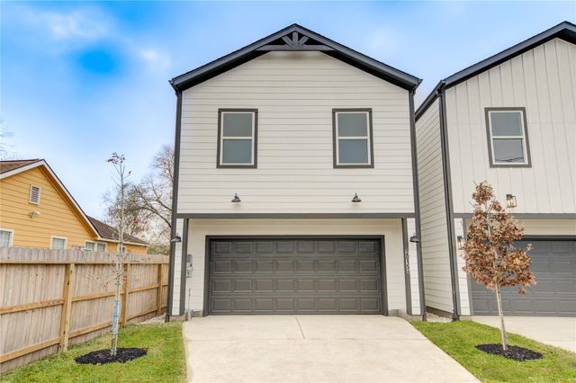 2015 A Brackenridge St — URBAN VIEWS BRACKENRIDGE