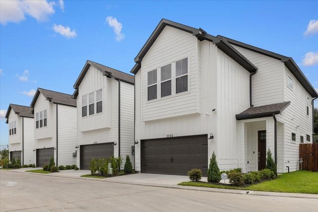 5012 Elizabeth City St — Southern Palm