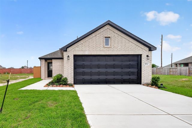 5012 Marcasca Dr — Sunterra
