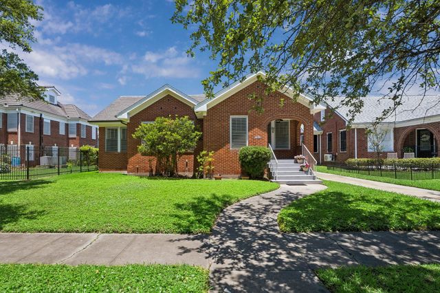 4606 Avenue N 1/2 — Reyder Subdivision