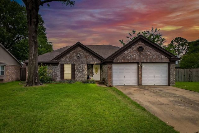 3510 Corinne Ct — Westfield Sec 04