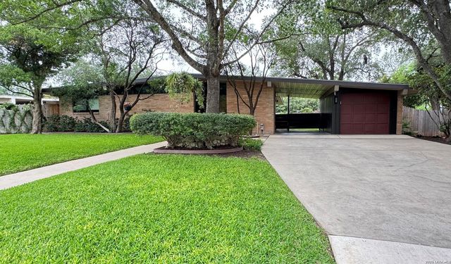 410 Laramie — NORTHWOOD