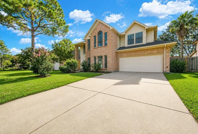 4718 Sunshine Drive — LAKEFIELD SEC 1