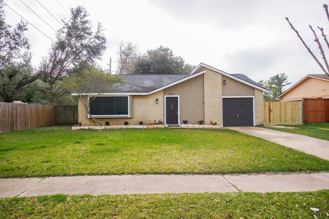 2711 Pheasant Creek Dr — Pheasant Creek