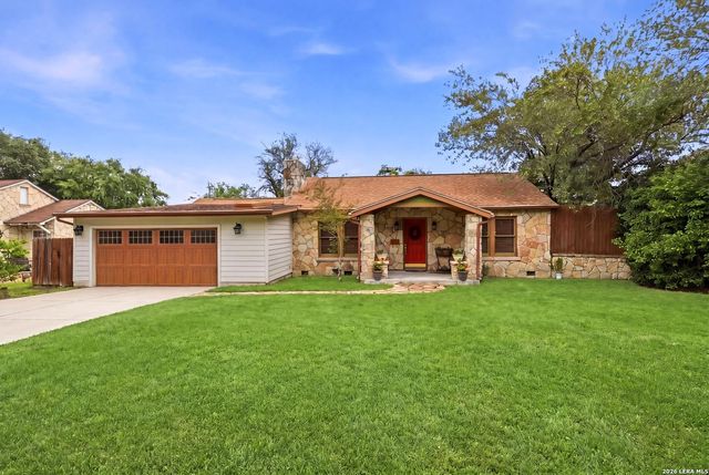 237 THORAIN BLVD — OLMOS PARK TERRACE