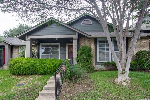 1015 E YAGER LN #125 — Coppertree