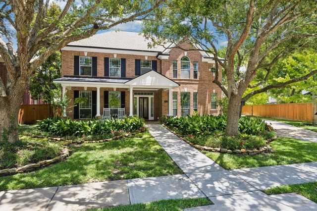 7535 Guinevere Dr — Greatwood Manor