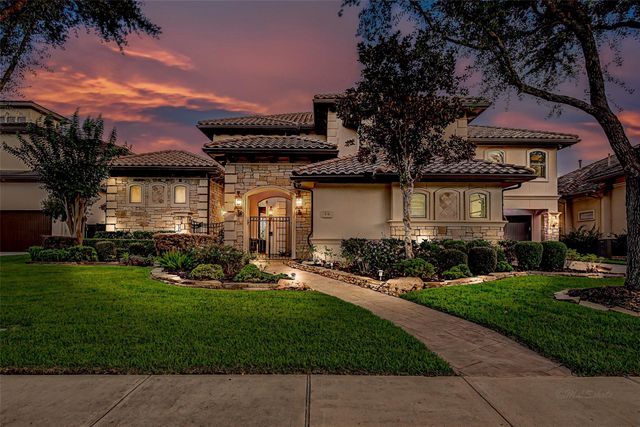 50 Sunset Park Ln — Riverstone