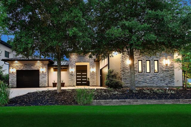 10 KINGSCOTE WAY — The Woodlands Village Of Carlton Woods